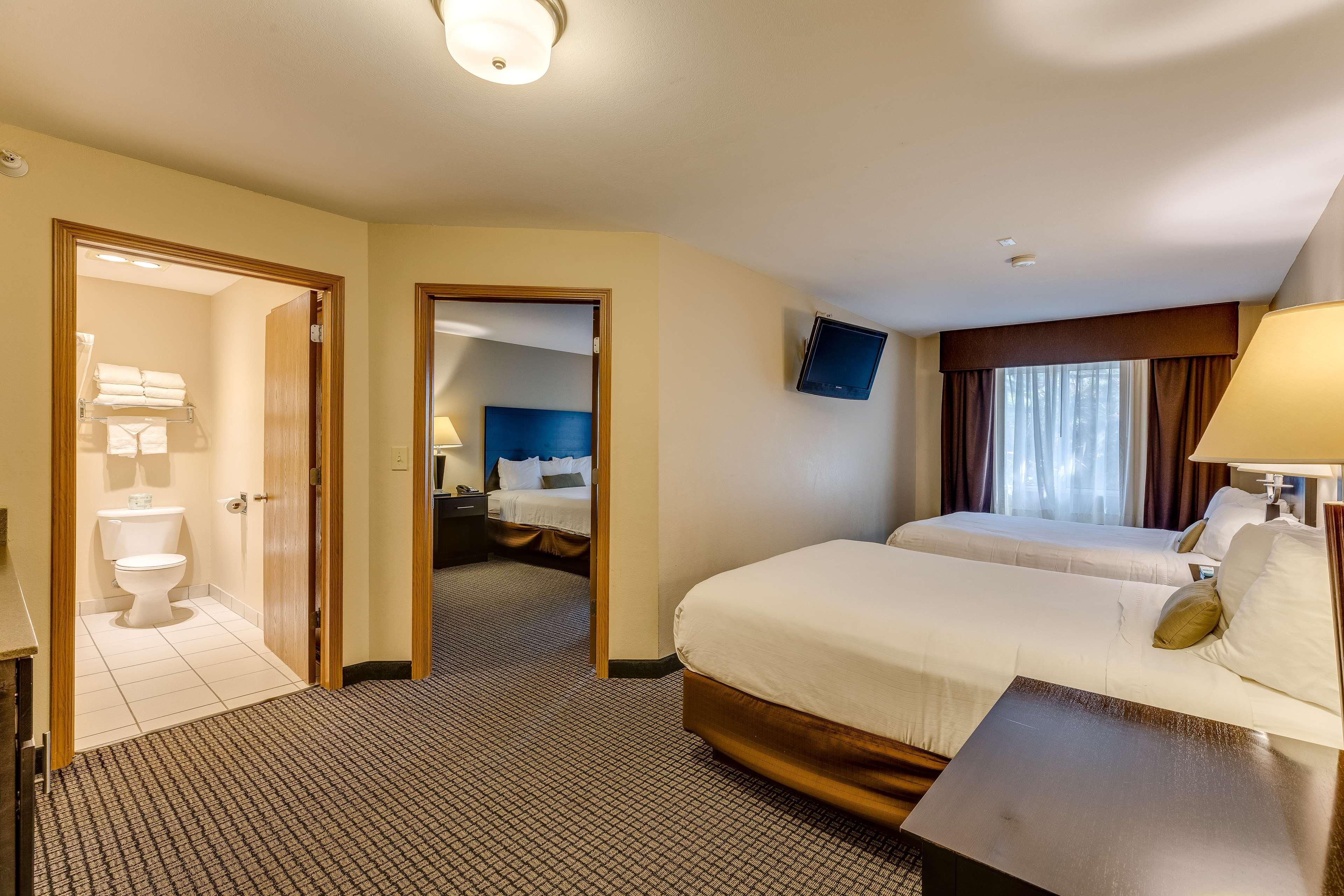 Western Lakewinds Hotel 3*