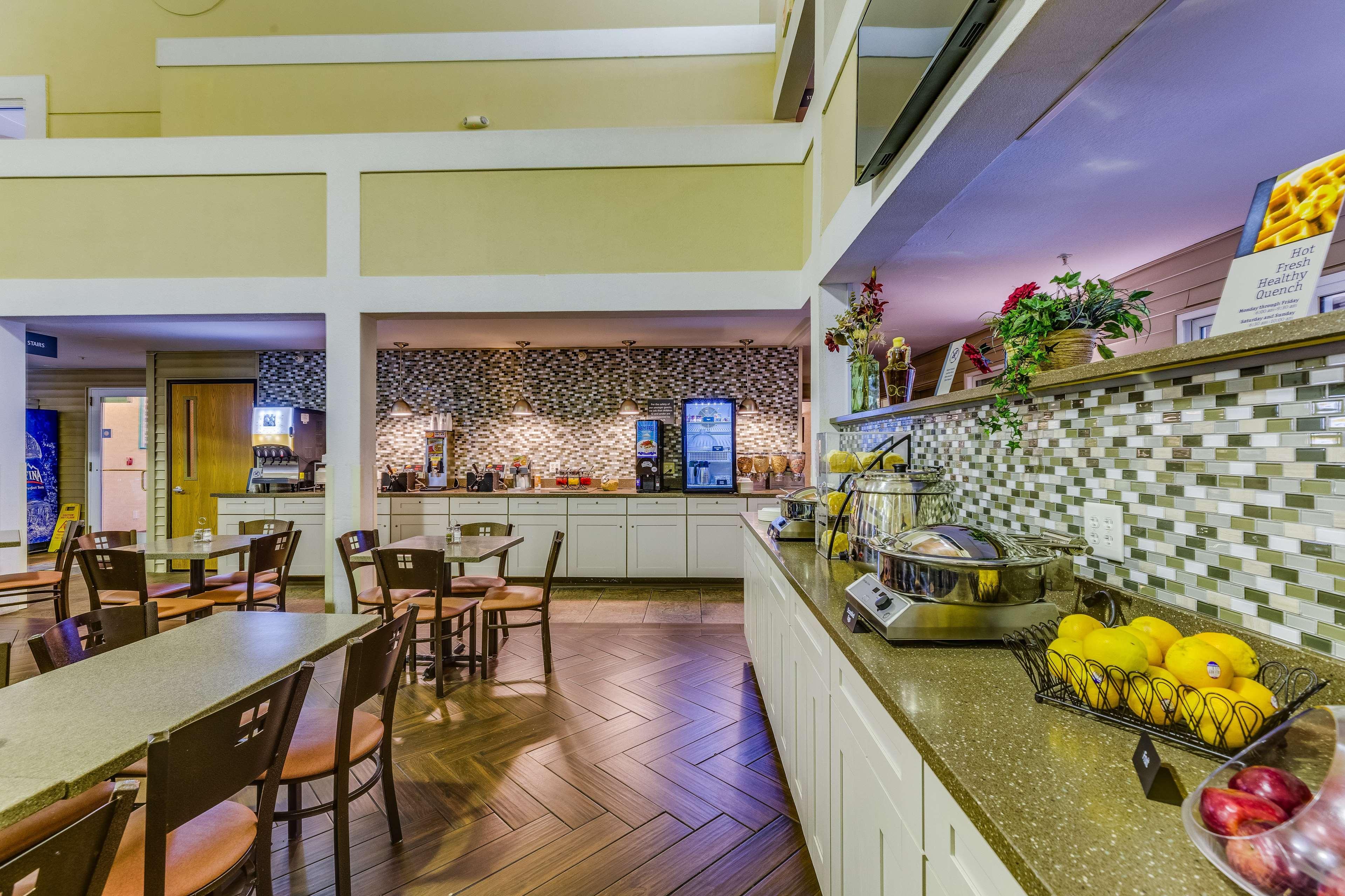 Western Lakewinds Hotel 3*