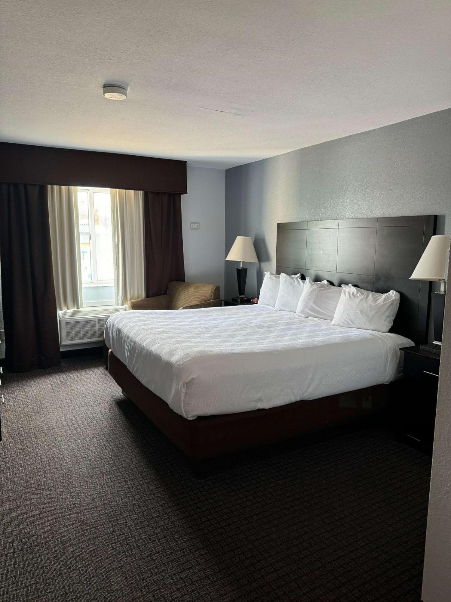 Hotel Western Lakewinds 3*