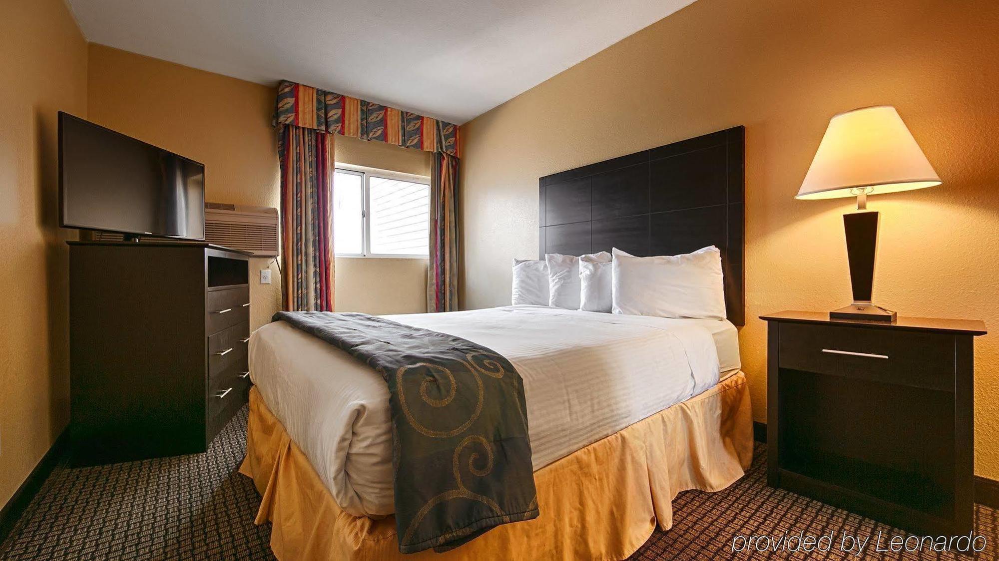 Hotel Western Lakewinds 3*